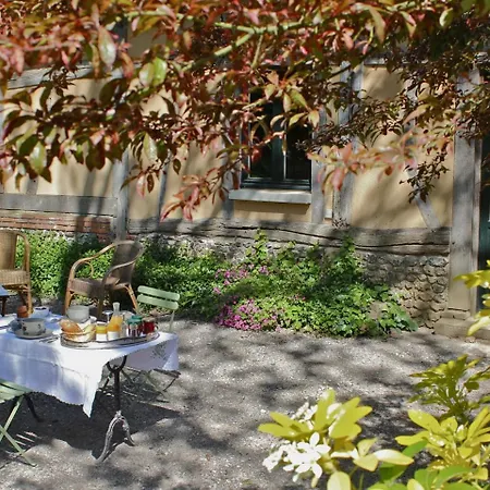 Du Pre-boulay Bed and Breakfast 3*